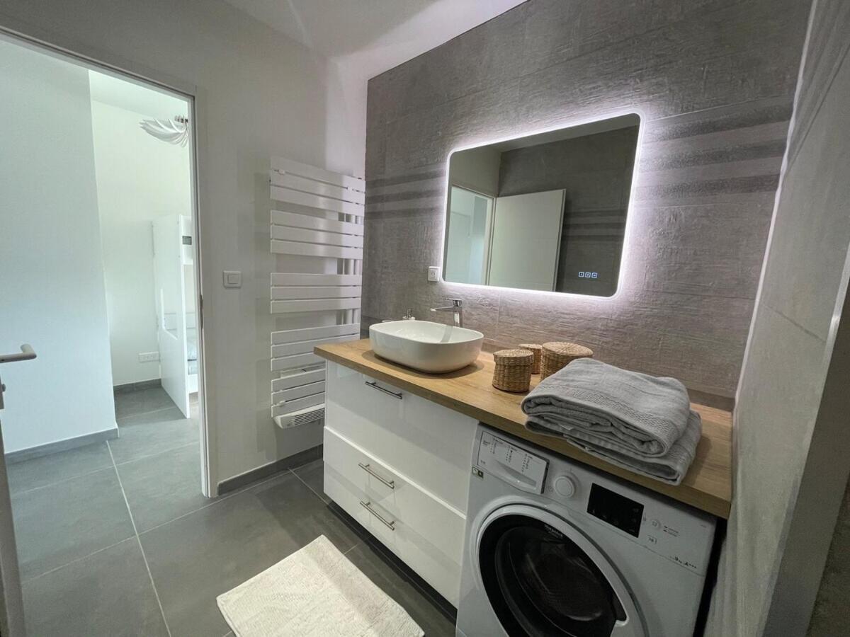 L'Opale - Le White Les Attaques Quarto foto