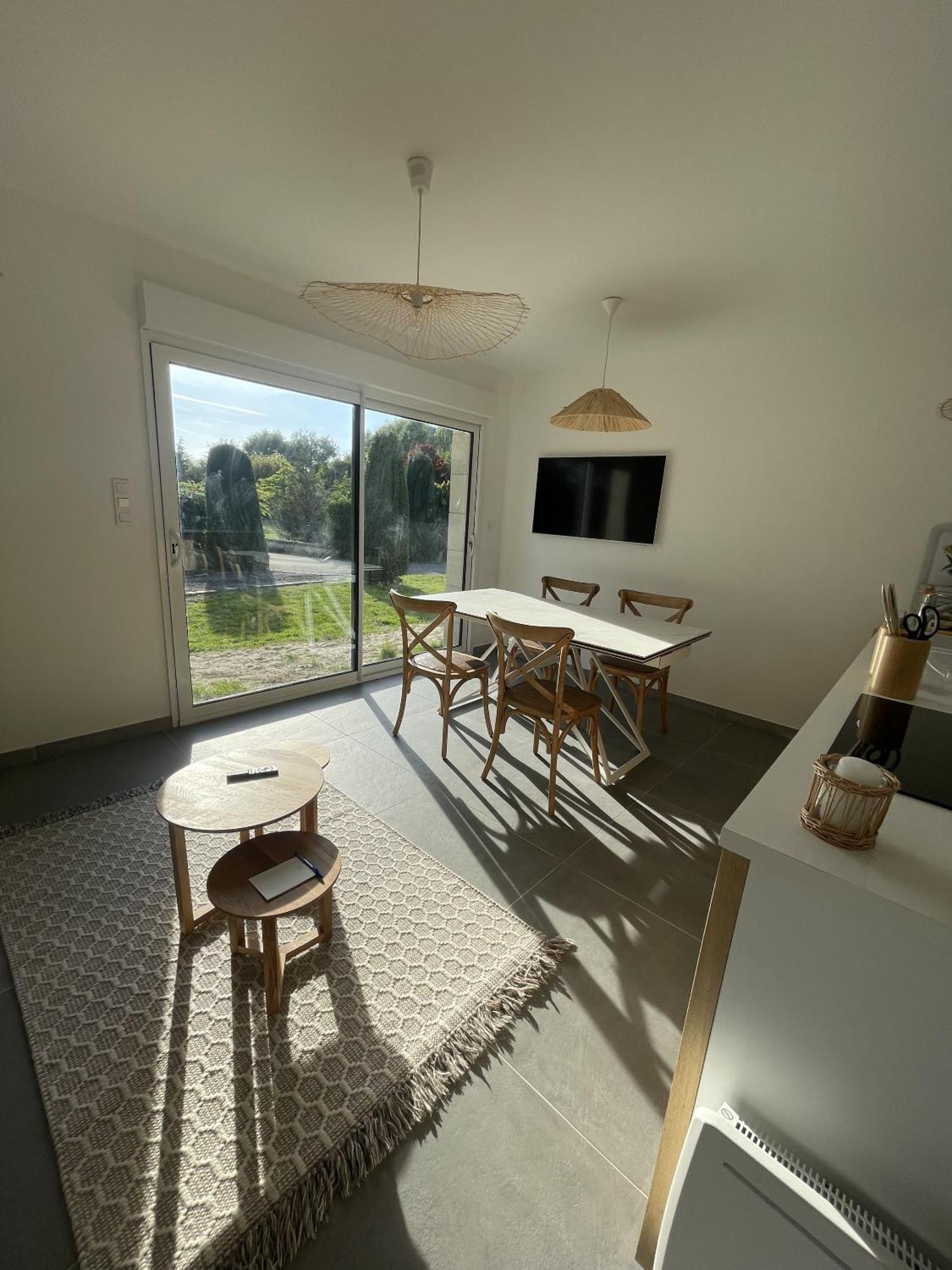 L'Opale - Le White Les Attaques Quarto foto